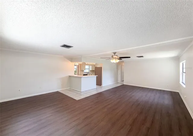 Photo 3 of Sale Pending at 3129 Avenue W Nw, Winter Haven, FL 33881 | MLS# O6420432 | Listing updated on 2026-10-01