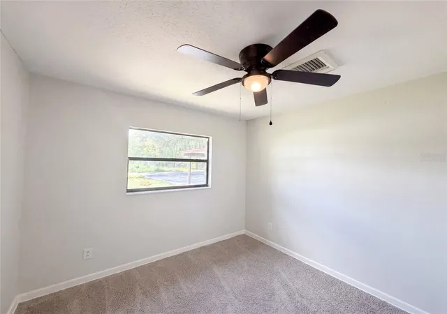 Photo 3 of Sale Pending at 3129 Avenue W NW, Winter Haven, FL 33881 | MLS# O6420432 | Listing updated on 2026-10-01