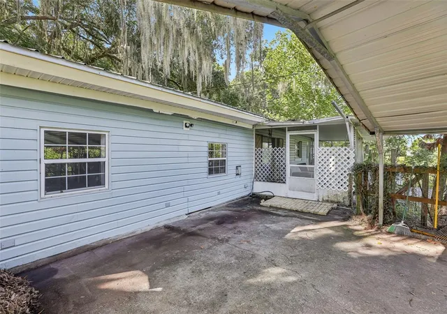 Photo 1 of Single family home for sale at 2315 Edgewater Ave, Leesburg, FL 34748 | MLS# G5114348 | Listing updated on 2026-10-20