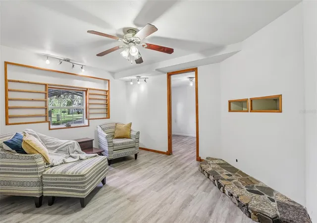 Photo 3 of Single family home for sale at 2315 Edgewater Ave, Leesburg, FL 34748 | MLS# G5114348 | Listing updated on 2026-10-20