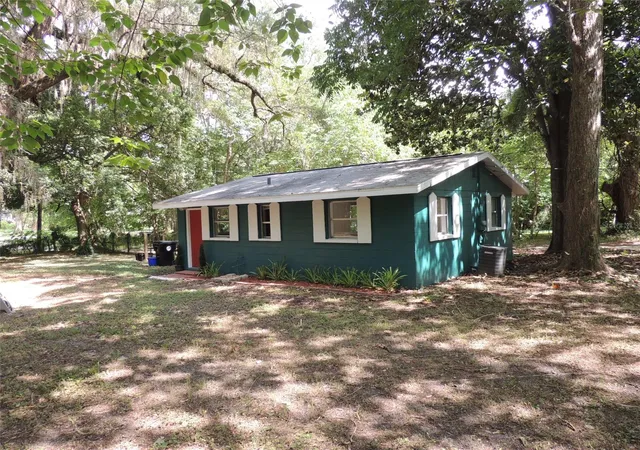 Photo 3 of Single family home for sale at 1146 Ne 2nd Place, Williston, FL 32696 | MLS# OM727520 | Listing updated on 2026-10-07