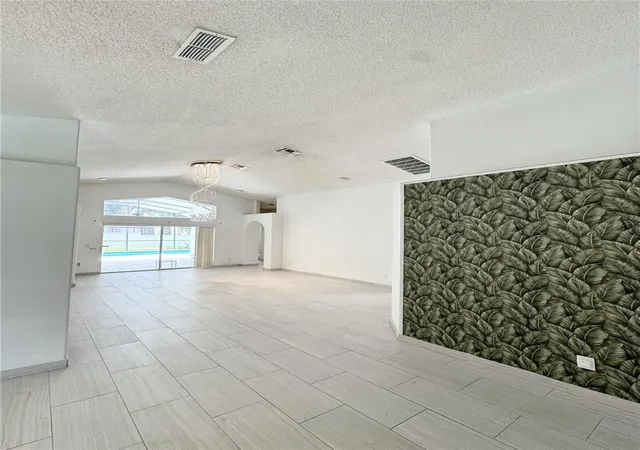 Photo 1 of Single family home for sale at 2627 Oneida Loop, Kissimmee, FL 34747 | MLS# O6420584 | Listing updated on 2026-10-08
