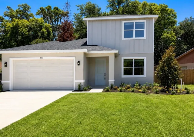 Photo 2 of Single family home for sale at 807 Santa Barbara Dr, Sanford, FL 32773 | MLS# O6420665 | Listing updated on 2026-09-24
