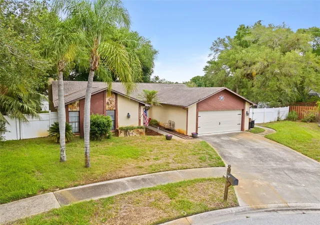 Photo 2 of Single family home for sale at 12803 Red Maple Ct, Hudson, FL 34669 | MLS# W7887163 | Listing updated on 2026-09-14