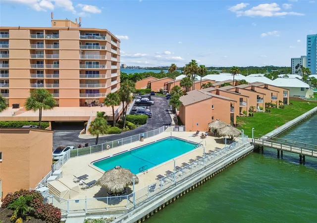 Photo 2 of Condo for sale at 7430 Sunshine Skyway Ln S #201, Saint Petersburg, FL 33711 | MLS# TB8524197 | Listing updated on 2026-10-20