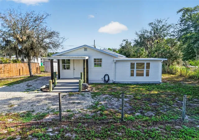 Photo 4 of Single family home for sale at 8024 Hillman Ave, Punta Gorda, FL 33982 | MLS# D6147934 | Listing updated on 2026-10-01