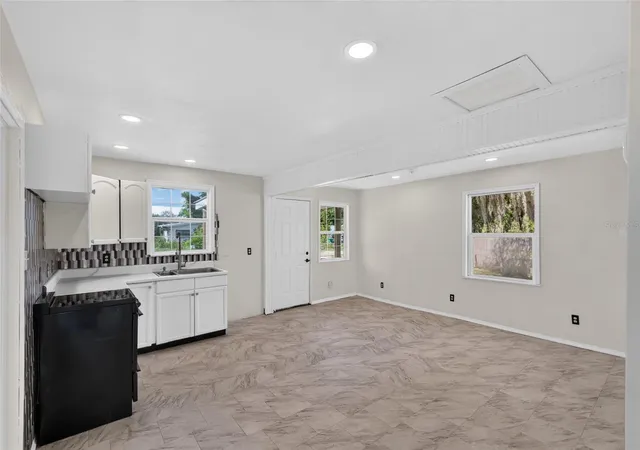 Photo 3 of Single family home for sale at 8024 Hillman Ave, Punta Gorda, FL 33982 | MLS# D6147934 | Listing updated on 2026-10-01