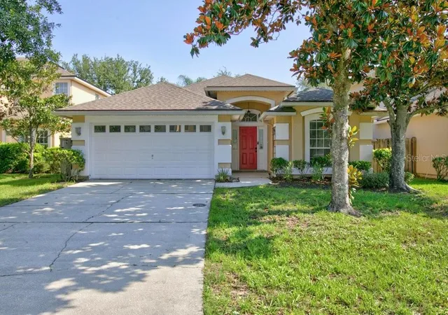 Photo 1 of Sale Pending at 828 Crystal Spring Way, St Augustine, FL 32092 | MLS# V4949928 | Listing updated on 2026-09-15