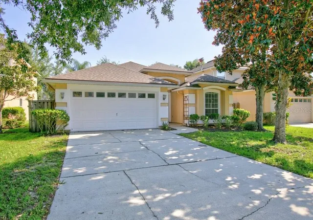 Photo 3 of Sale Pending at 828 Crystal Spring Way, St Augustine, FL 32092 | MLS# V4949928 | Listing updated on 2026-09-15