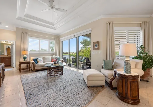 Photo 3 of Single family home for sale at 264 Dahlia Ct, Bradenton, FL 34212 | MLS# A4698490 | Listing updated on 2026-09-26