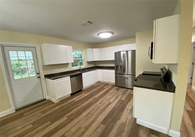 Photo 4 of Single family home for sale at 1411 SE 35th Street, Gainesville, FL 32609 | MLS# GC541561 | Listing updated on 2026-09-10