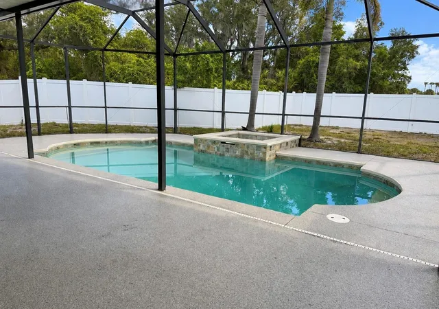 Photo 4 of Single family home for sale at 6801 Cambridge Park Dr, Apollo Beach, FL 33572 | MLS# TB8524551 | Listing updated on 2026-09-29