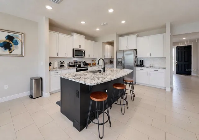Photo 3 of Single family home for sale at 172 Mangrove Manor Dr, Apollo Beach, FL 33572 | MLS# TB8524568 | Listing updated on 2026-10-04