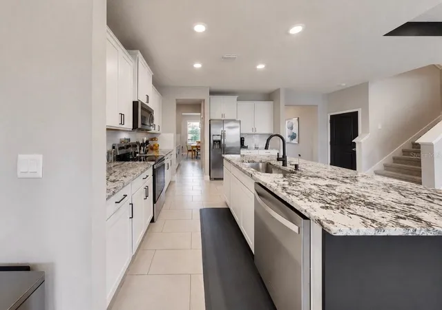 Photo 3 of Single family home for sale at 172 Mangrove Manor Dr, Apollo Beach, FL 33572 | MLS# TB8524568 | Listing updated on 2026-10-04