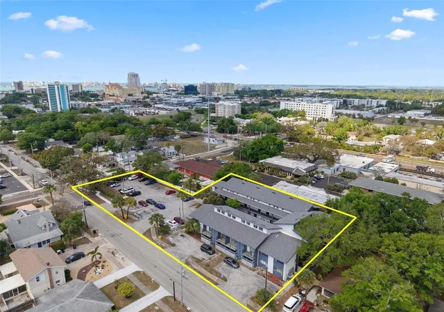 Photo 3 of House for sale at 1100 Turner St, Clearwater, FL 33756 | MLS# TB8524597 | Listing updated on 2026-09-23