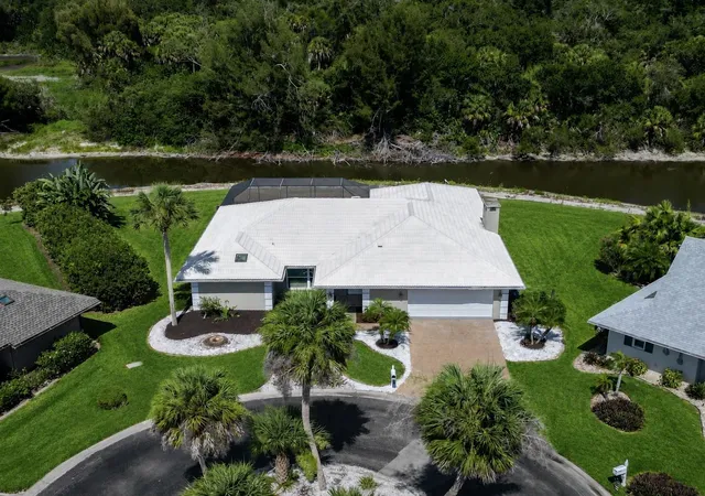 Photo 1 of Single family home for sale at 1130 Misti Ct, Venice, FL 34293 | MLS# C7527896 | Listing updated on 2026-09-13
