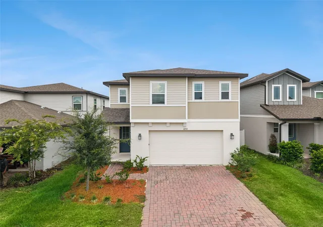 Photo 2 of Sale Pending at 2292 Mystic Maze Ln, Clermont, FL 34715 | MLS# O6421195 | Listing updated on 2026-10-06