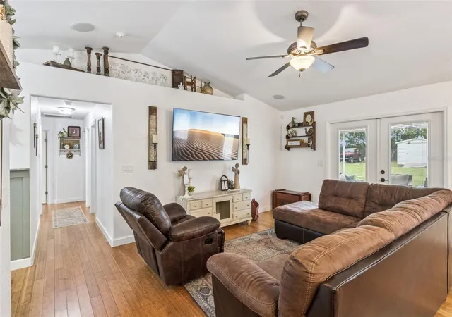 Photo 4 of Sale Pending at 214 Mountain Dr, Babson Park, FL 33827 | MLS# L4963173 | Listing updated on 2026-09-22