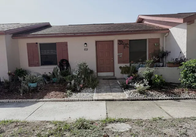 Photo 1 of Single family home for sale at 69 S Marbrisa Way, Kissimmee, FL 34743 | MLS# S5152824 | Listing updated on 2026-09-22