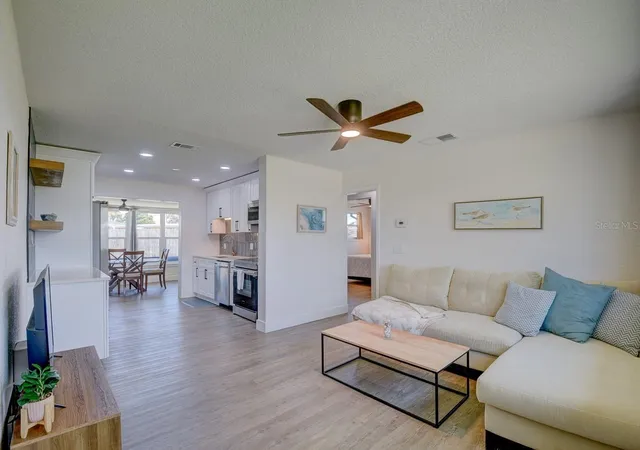 Photo 3 of Single family home for sale at 35 Azalea Dr, Ormond Beach, FL 32176 | MLS# FC319649 | Listing updated on 2026-09-11