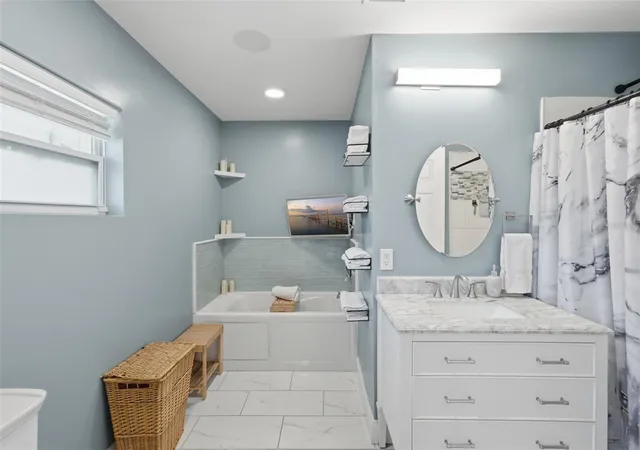 Photo 4 of Single family home for sale at 16700 Auburndale Ln, Spring Hill, FL 34610 | MLS# W7887259 | Listing updated on 2026-10-01