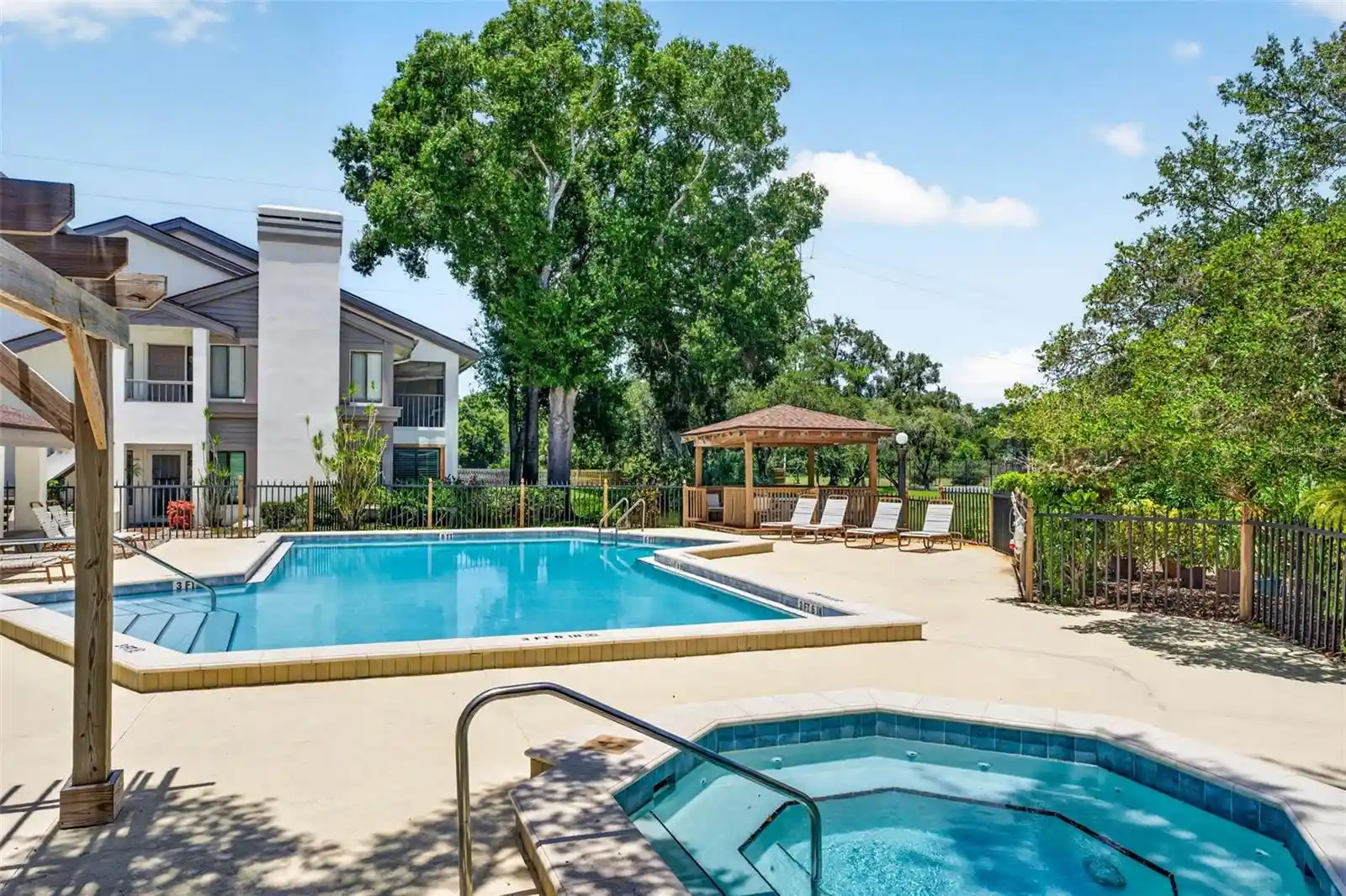 Listing Photo 39 - Condo for sale in 1846 Lake Cypress Dr located at 1846 Lake Cypress Dr, Safety Harbor, FL 34695 - Unit #1846