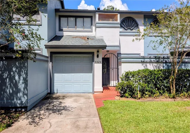 Photo 2 of Condo for sale at 4424 Dunwoody Pl #13, Orlando, FL 32808 | MLS# O6421647 | Listing updated on 2026-09-10