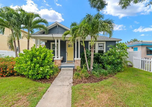 Photo 2 of Single family home for sale at 1028 5th Street N, St Petersburg, FL 33701 | MLS# TB8525269 | Listing updated on 2026-09-15