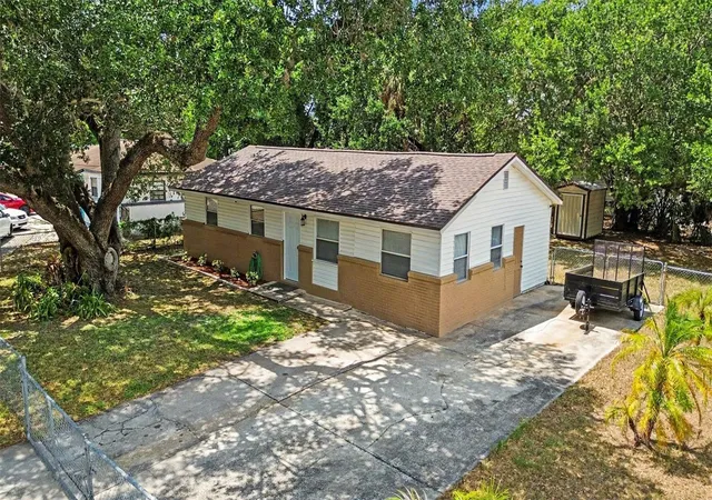 Photo 1 of Single family home for sale at 7924 Bahia Ave, Tampa, FL 33619 | MLS# TB8525357 | Listing updated on 2026-09-11