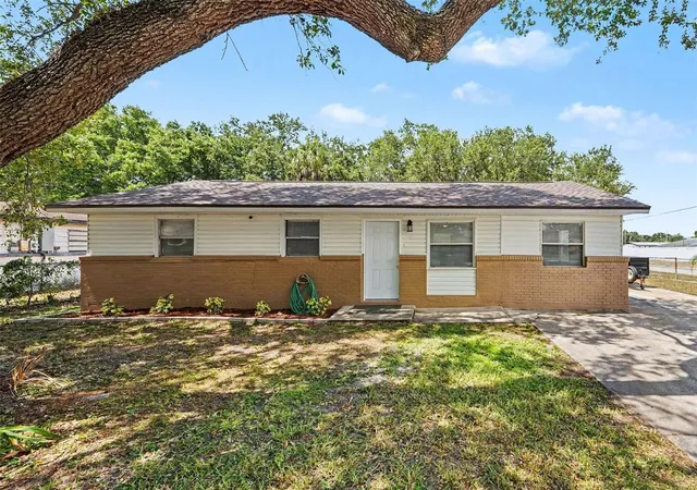 Photo 2 of Single family home for sale at 7924 Bahia Ave, Tampa, FL 33619 | MLS# TB8525357 | Listing updated on 2026-09-11