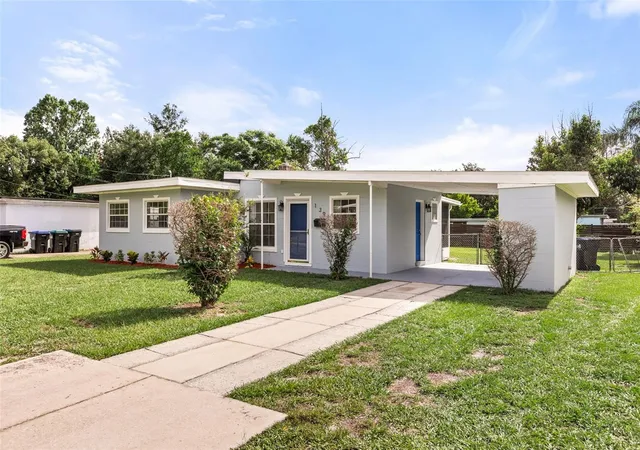 Photo 3 of Single family home for sale at 139 S Alder Dr, Orlando, FL 32807 | MLS# O6421914 | Listing updated on 2026-09-26