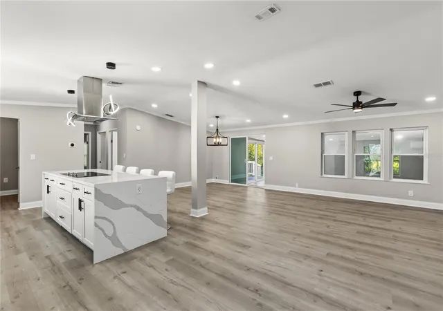 Photo 3 of Single family home for sale at 19413 Oberly Pkwy, Orlando, FL 32833 | MLS# S5152949 | Listing updated on 2026-09-14