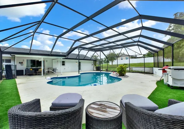 Photo 1 of Single family home for sale at 36639 Jefferson Ave, Dade City, FL 33523 | MLS# TB8525659 | Listing updated on 2026-09-15