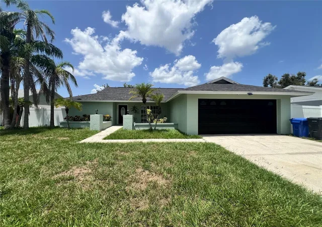 Photo 1 of Single family home for sale at 10902 Wingate Dr, Tampa, FL 33624 | MLS# TB8525716 | Listing updated on 2026-09-30