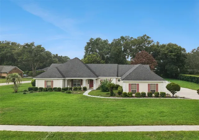 Photo 1 of Single family home for sale at 2512 Tryon Pl, Windermere, FL 34786 | MLS# O6422154 | Listing updated on 2026-09-11
