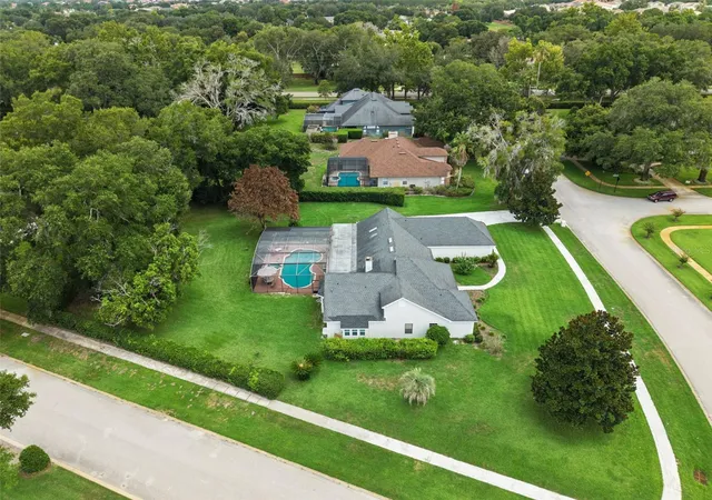 Photo 4 of Single family home for sale at 2512 Tryon Pl, Windermere, FL 34786 | MLS# O6422154 | Listing updated on 2026-10-23