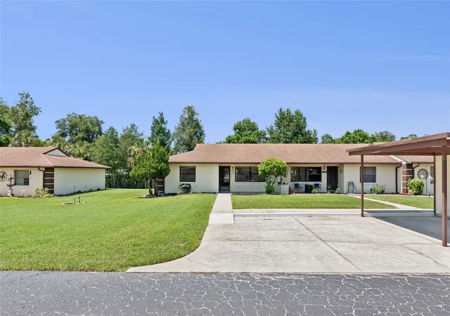 Photo 1 of Single family home for sale at 12441 Orangewood Cir, Tavares, FL 32778 | MLS# O6422303 | Listing updated on 2026-09-15
