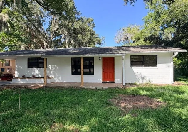 Photo 1 of Single family home for sale at 702 Ave A, Daytona Beach, FL 32117 | MLS# O6422353 | Listing updated on 2026-09-10