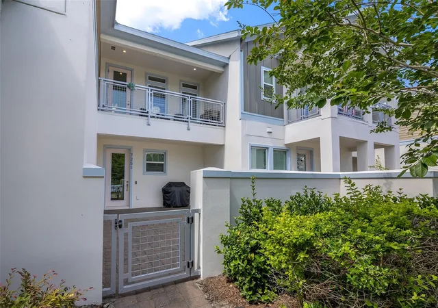 Photo 2 of Townhouse for sale at 7251 Nemours Pkwy, Orlando, FL 32827 | MLS# O6422358 | Listing updated on 2026-09-15