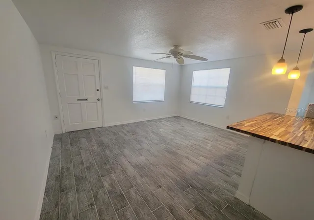 Photo 3 of House for sale at 4929 Filner St, New Port Richey, FL 34652 | MLS# W7887355 | Listing updated on 2026-09-25