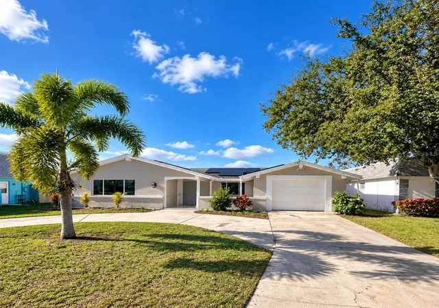 Photo 1 of Single family home for sale at 3631 Grayton Dr, New Port Richey, FL 34652 | MLS# TB8526173 | Listing updated on 2026-10-08