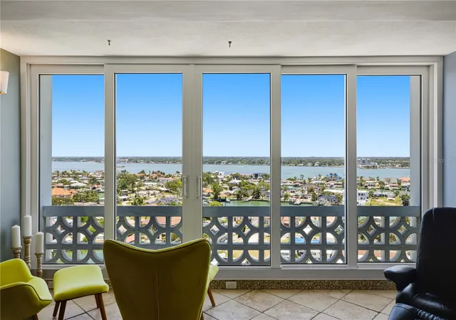 Listing Photo 4 - Condo for sale in building located at 31 Island Wy, Clearwater, FL 33767 - Unit #1404