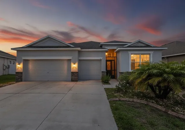 Photo 1 of Single family home for sale at 611 Wabash Breeze Cir, Ruskin, FL 33570 | MLS# A4699195 | Listing updated on 2026-09-08