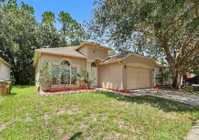 Photo 2 of Single family home for sale at 3709 Cinnamon Fern Loop, Clermont, FL 34714 | MLS# O6423054 | Listing updated on 2026-09-11