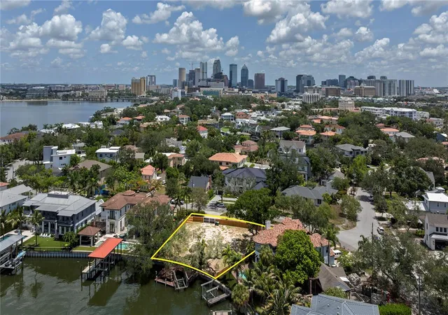 Photo 2 of Land for sale at 86 Bahama Cir, Tampa, FL 33606 | MLS# TB8526792 | Listing updated on 2026-09-14