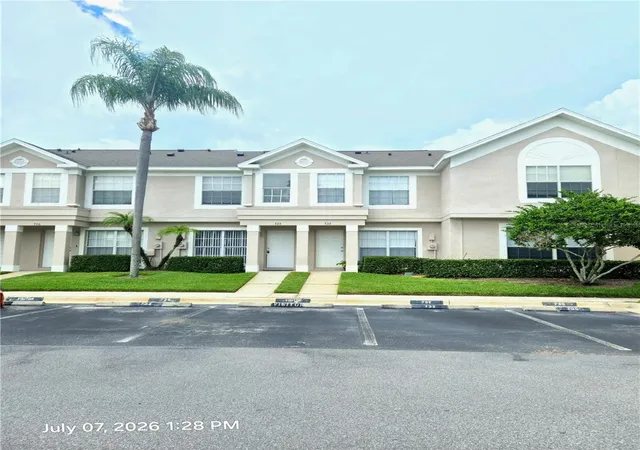 Photo 2 of Townhouse for sale at 734 Kensington Lake Cir #BRANDON, Brandon, FL 33511 | MLS# TB8526796 | Listing updated on 2026-10-20