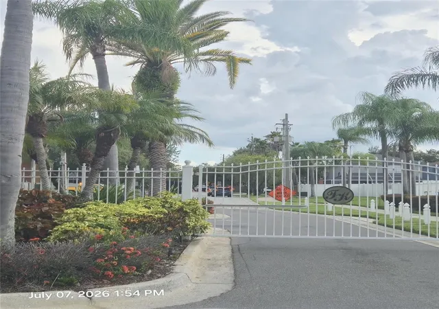 Photo 3 of Townhouse for sale at 734 Kensington Lake Cir #BRANDON, Brandon, FL 33511 | MLS# TB8526796 | Listing updated on 2026-10-20