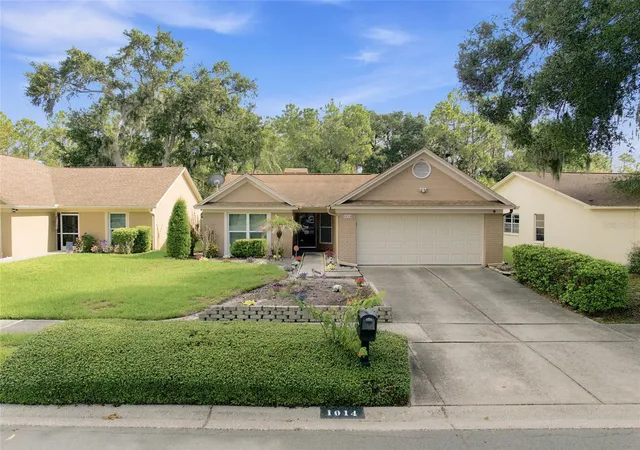 Photo 1 of Single family home for sale at 1014 Hardwood Dr, Valrico, FL 33596 | MLS# TB8526886 | Listing updated on 2026-10-05
