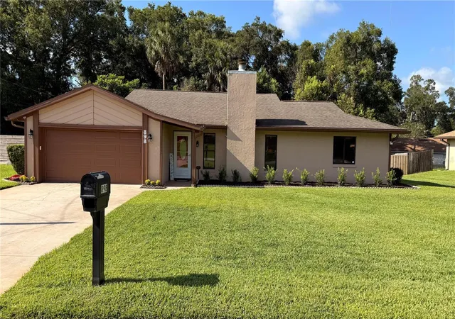 Photo 1 of Single family home for sale at 898 Crittenden Ave, Orange City, FL 32763 | MLS# O6423208 | Listing updated on 2026-09-11