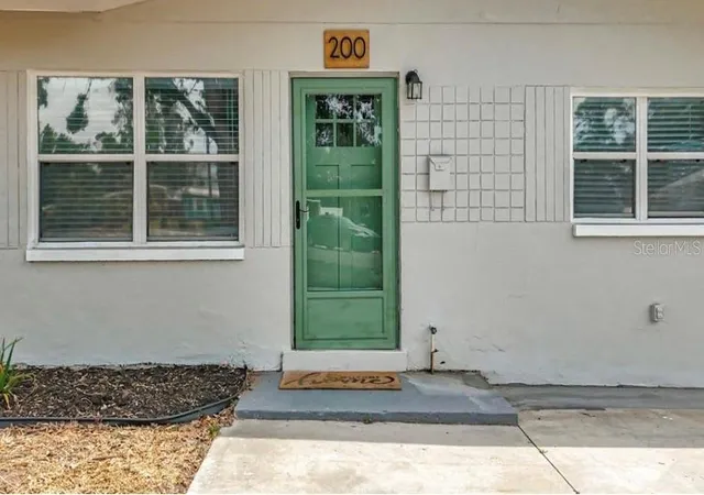 Photo 2 of Single family home for sale at 200 Lewis Blvd Se, St Petersburg, FL 33705 | MLS# O6423231 | Listing updated on 2026-10-06